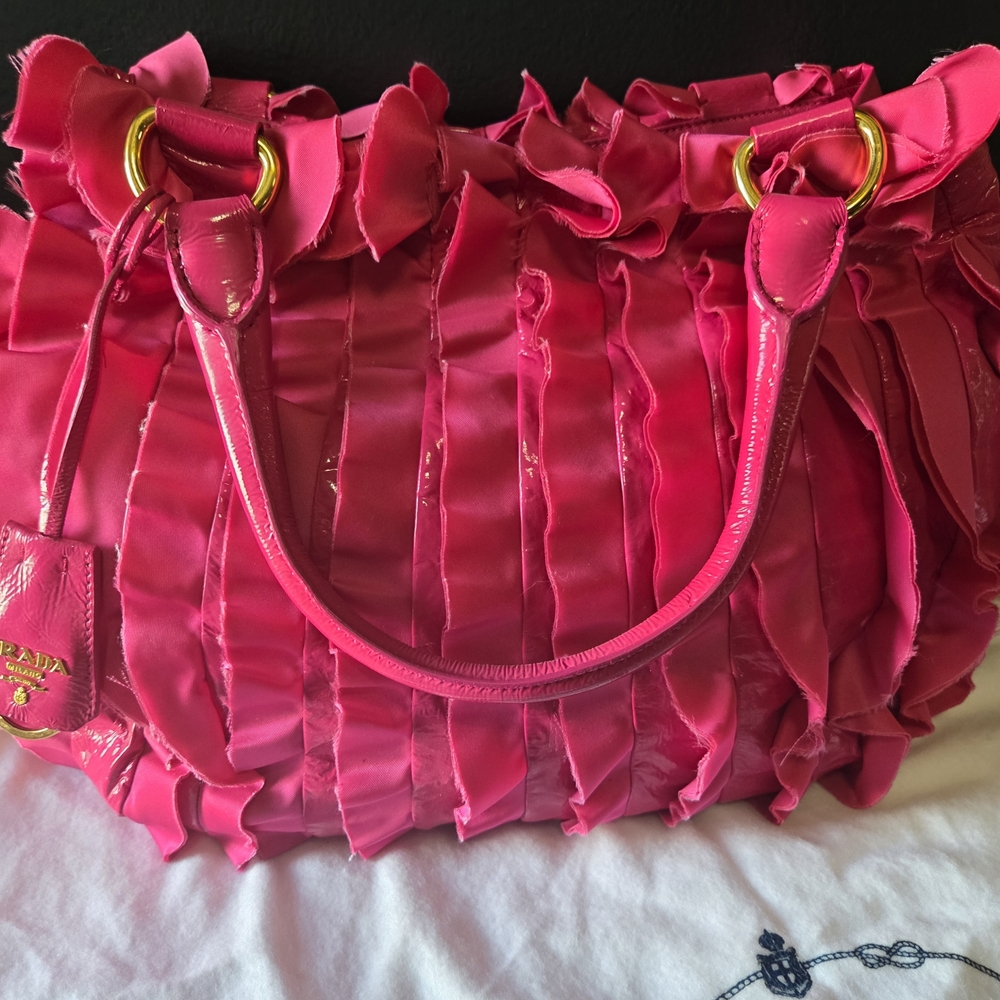 Prada Pink Ruffled Women's Bag - Picture 3 of 4